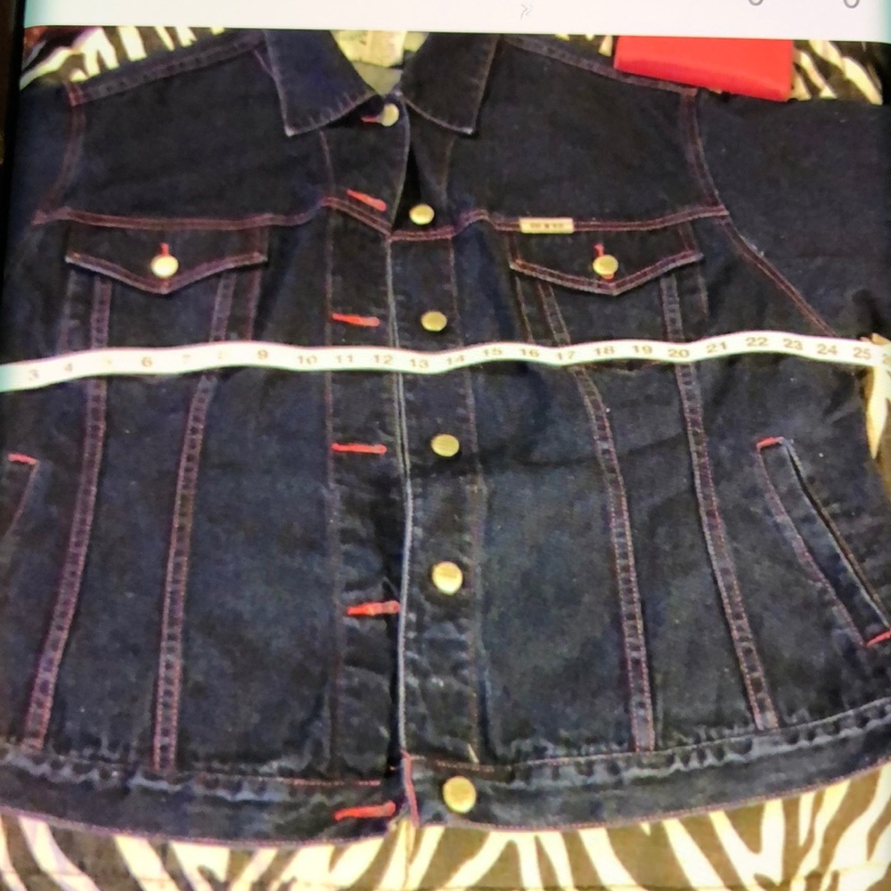 MOVING SALE NO HAGGLING WOMEN STAR JEAN 2X BUTTON DOWN LONG SLEEVE DEMIN JEAN.